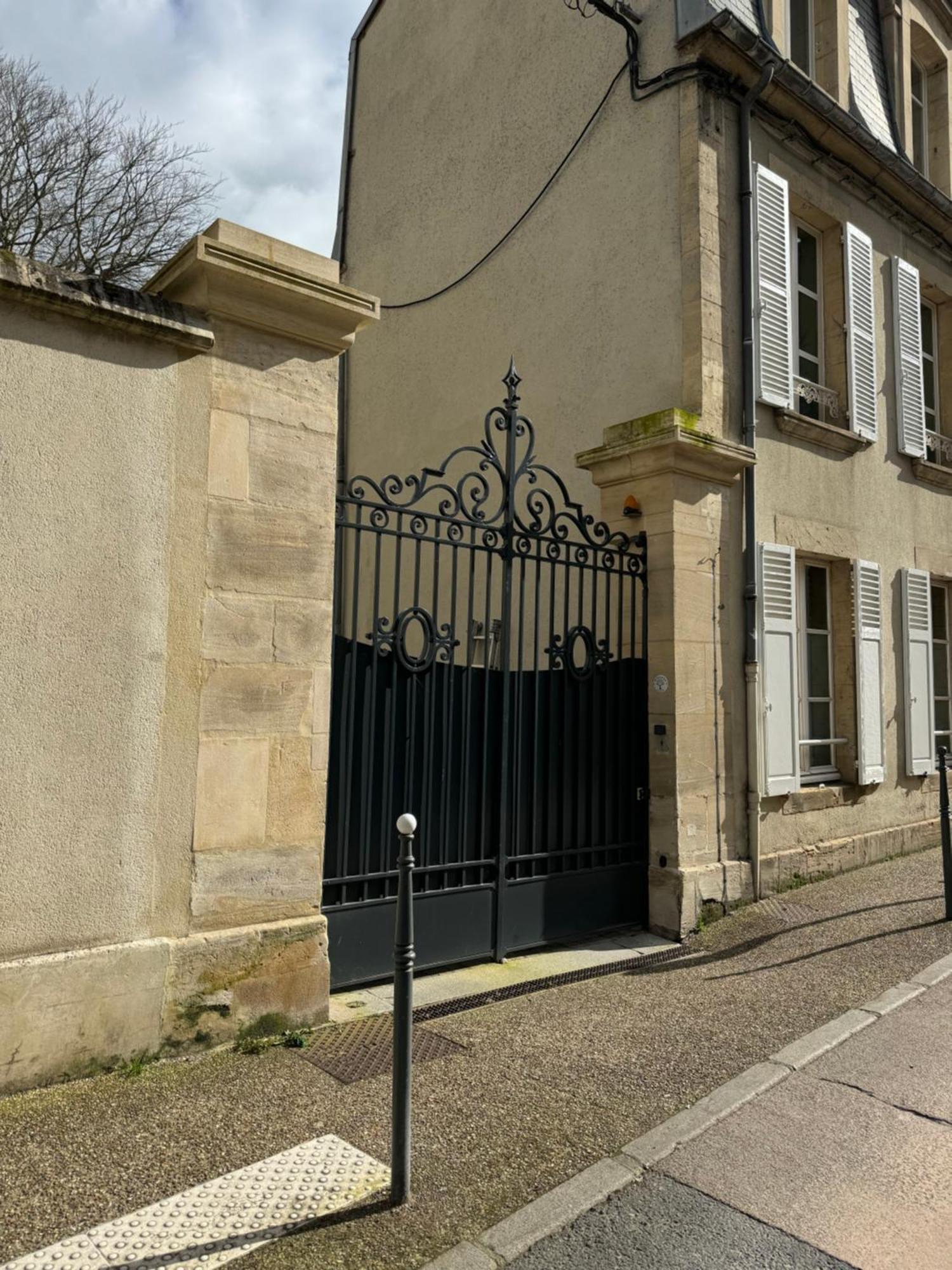 Appartement Le Hetre Pourpre à Bayeux Extérieur photo